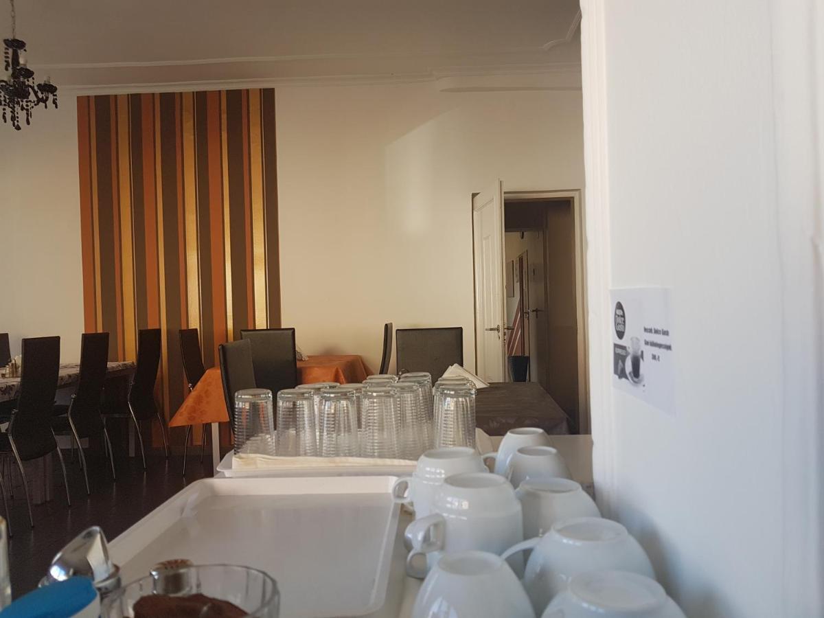 City Hotel Agoston Pécs Exterior foto